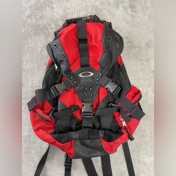 Oakley Other - Vintage Oakley Icon Backpack Red Black Bag Nylon •One Side Pocket Zipper Issue•